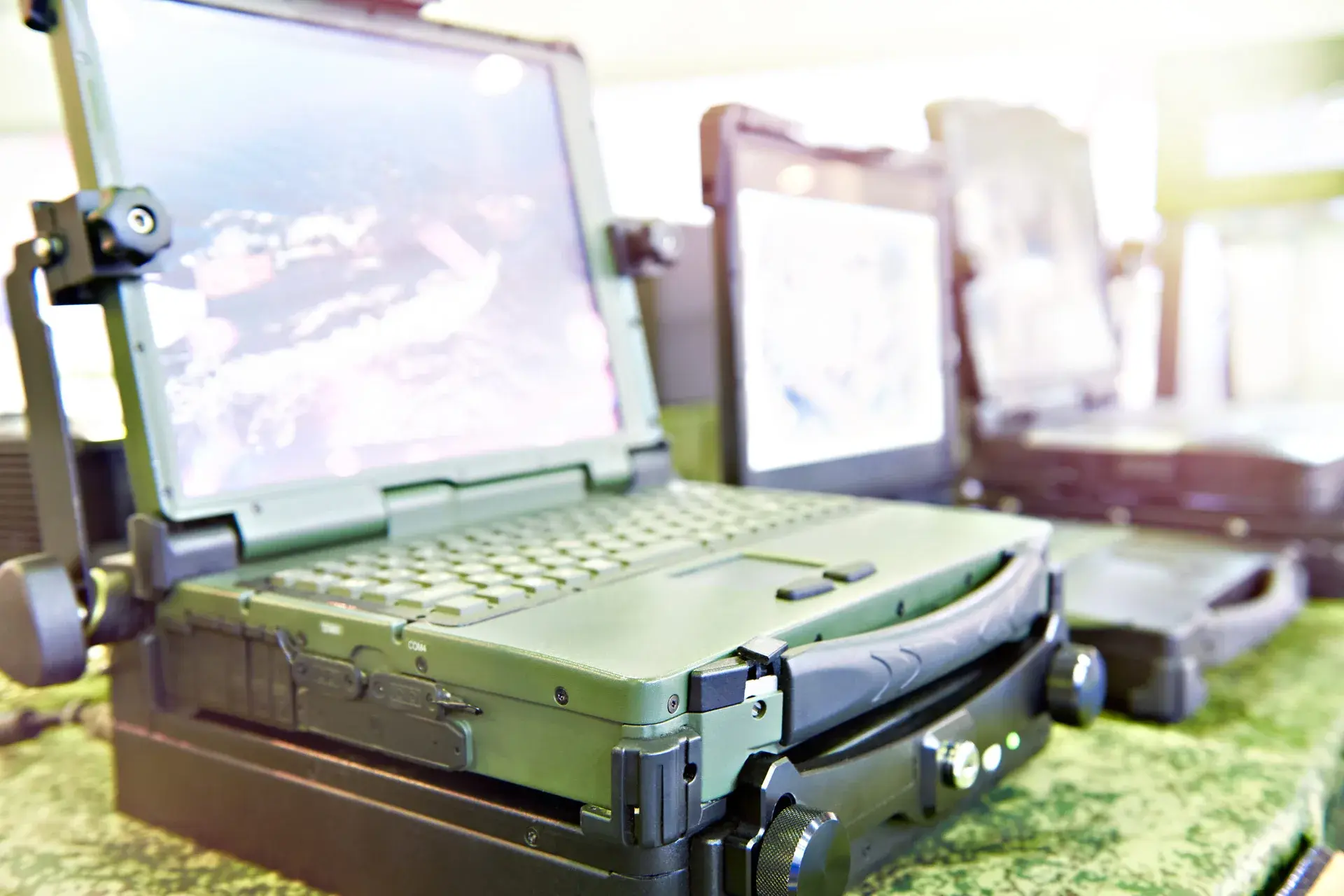 Fixed and deployable communications